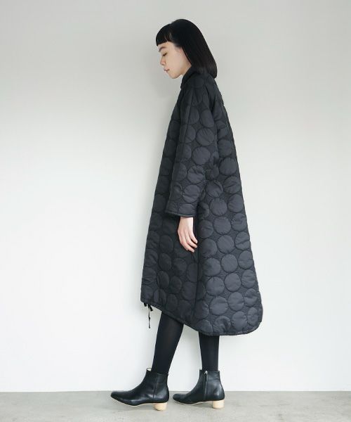 Mochi.モチ.quilted coat [black]