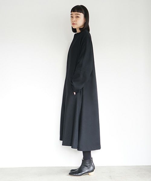 Mochi.モチ.no collar coat [black]