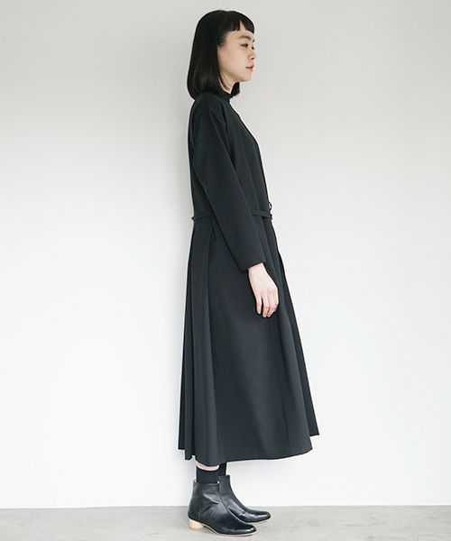 Mochi<br>モチ<br>high neck dress [black]<br>ブラックドレス