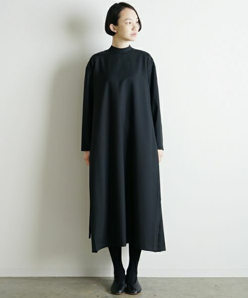 Mochi<br>モチ<br>high neck dress [black]<br>ブラックドレス