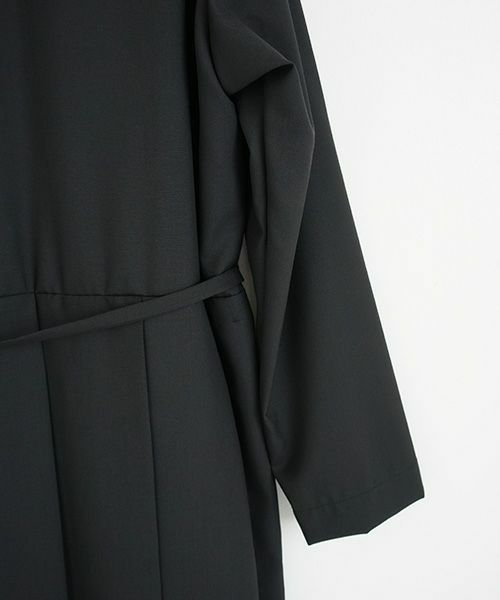 Mochi<br>モチ<br>high neck dress [black]<br>ブラックドレス