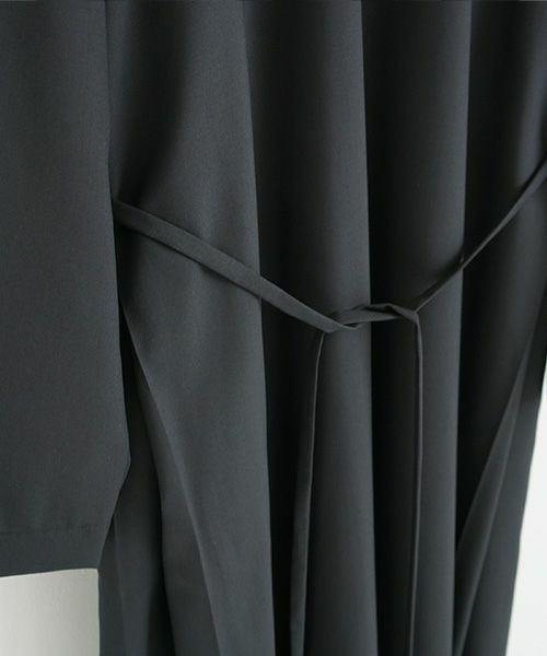 Mochi<br>モチ<br>high neck dress [black]<br>ブラックドレス