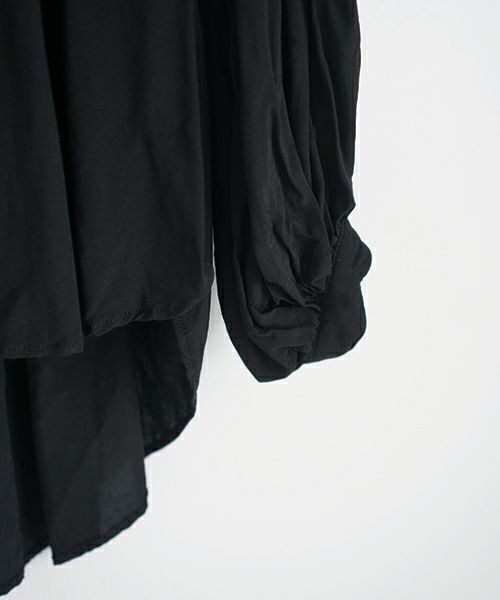suzuki takayuki.スズキタカユキ.balloon-sleeve blouse[A211-04/black]