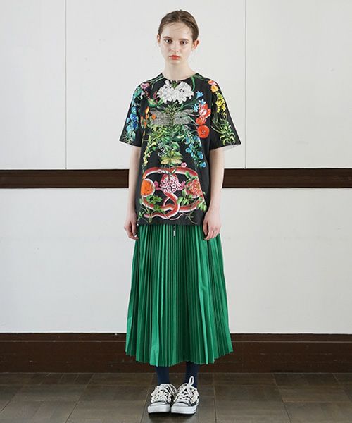 AHCAHCUM あちゃちゅむ お花の体Tシャツ[01-203-1501/black]