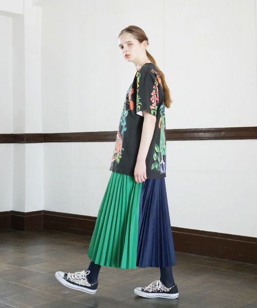 AHCAHCUM あちゃちゅむ お花の体Tシャツ[01-203-1501/black]