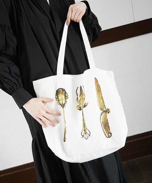 AHCAHCUM.あちゃちゅむ.昆虫図鑑トート[01-203-4502]