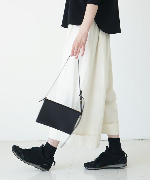 nejicommu.ネジコミュ.MATTER MULTI CASE L [BLACK]