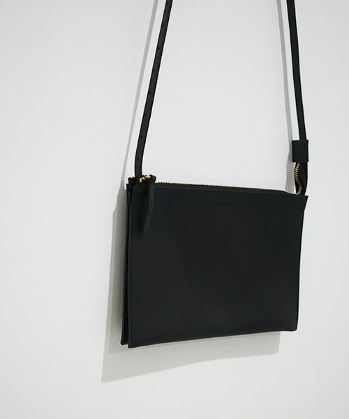 nejicommu.ネジコミュ.MATTER MULTI CASE L [BLACK]