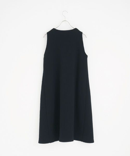 Mochi / home&miles モチ / ホーム＆マイルズ v-neck one piece [black]