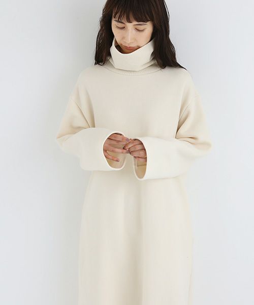 Mochi / home&miles.モチ / ホーム＆マイルズ.sweat one piece [off white]_