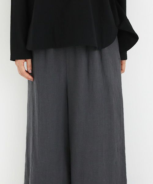 Mochi / home&miles.モチ / ホーム＆マイルズ.wide pants [dark grey・]
