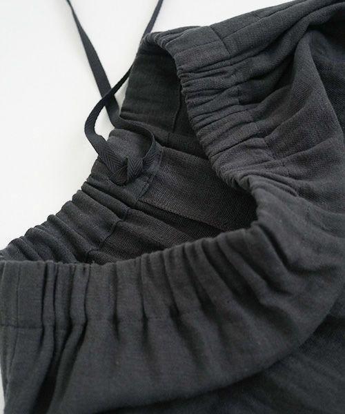 Mochi / home&miles.モチ / ホーム＆マイルズ.wide pants [dark grey・]