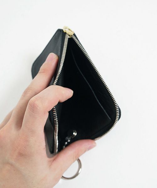 EDROBERTJUDSON.エドロバートジャドソン.MAGIC PURSE_S[B01RWL-46 / 05.BLACK]