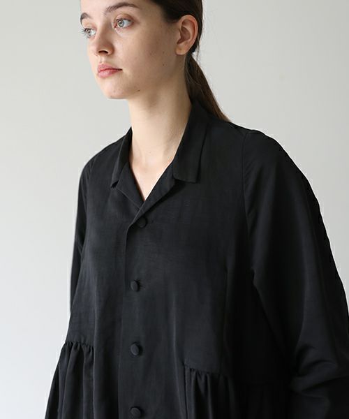 Mochi / DRESSING .coat dress[black]