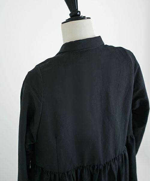 Mochi / DRESSING .coat dress[black]
