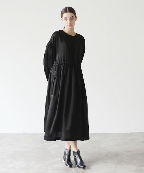 Mochi / DRESSING .silk cotton gather dress [black]