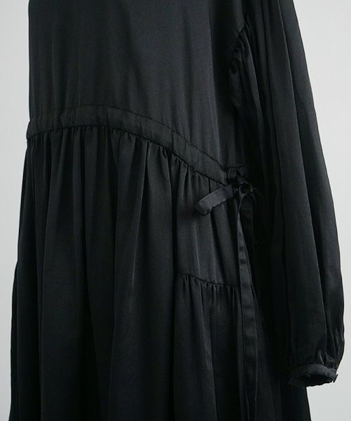 Mochi / DRESSING .silk cotton gather dress [black]