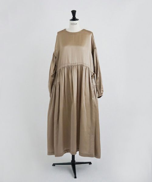 Mochi / DRESSING .silk cotton gather dress [brown beige]