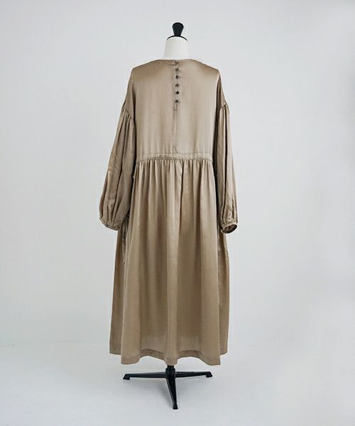 Mochi / DRESSING .silk cotton gather dress [brown beige]