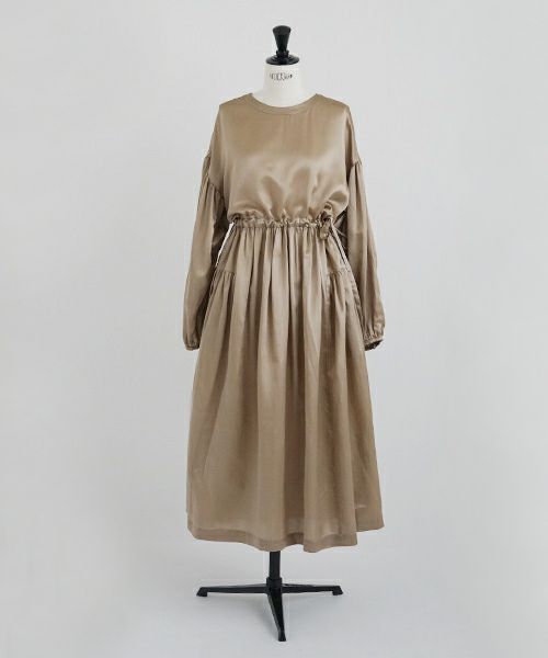 Mochi / DRESSING .silk cotton gather dress [brown beige]