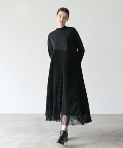 Mochi / DRESSING .organdy pleated dress [black]