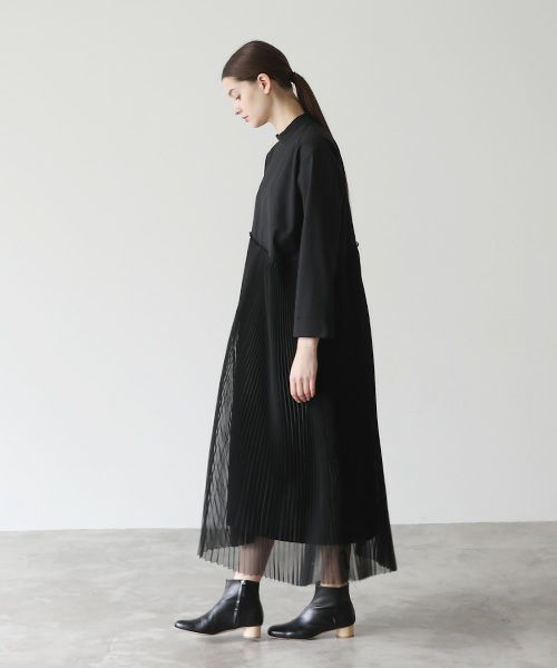Mochi / DRESSING .organdy pleated dress [black]