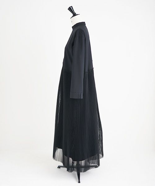 Mochi / DRESSING .organdy pleated dress [black]