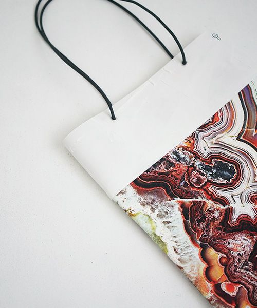 KAGARI YUSUKE.壁布トート・2020[メノウ]