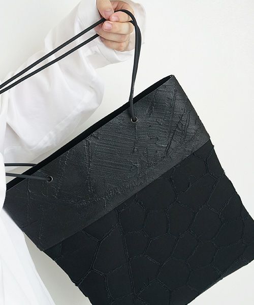 KAGARI YUSUKE.壁布トート・2020[トンボ/bk]