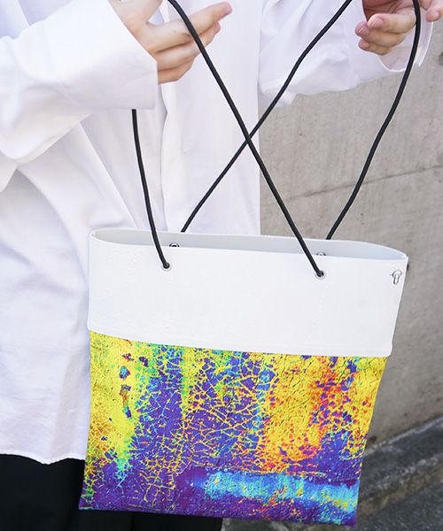 KAGARI YUSUKE.壁布トート・2020[ウエノ]