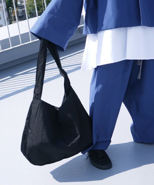 VU PRODUCT.ヴウプロダクト.vu-product-B02[BLACK].sash bag