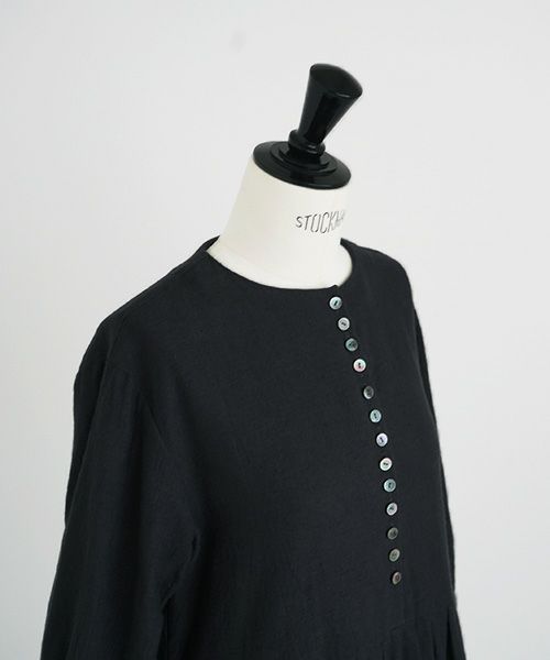 Mochi.モチ.button dress [ms21-op-04/sumi/・2]