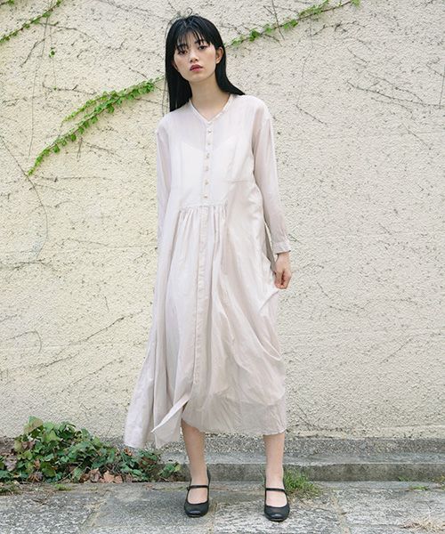 suzuki takayuki.スズキタカユキ.gathered dress [A221-16/ice grey]