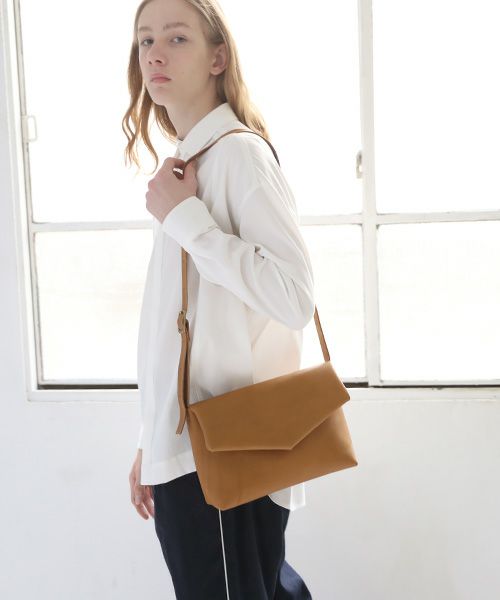 ohta オオタ camel letter bag [ac-20C4]