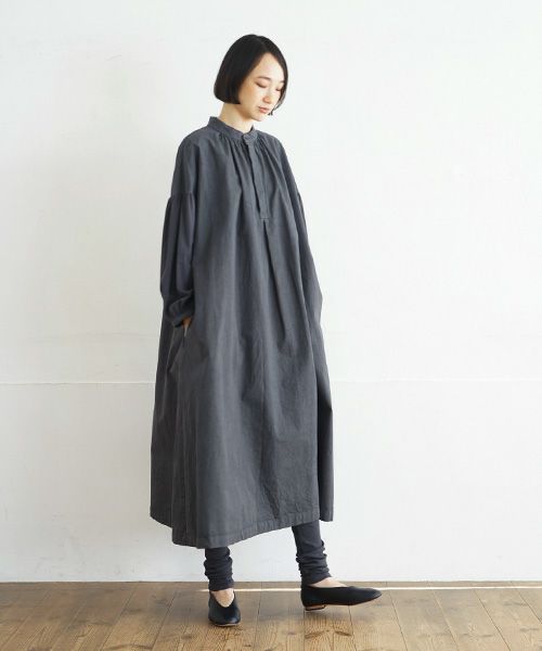 Mochi / home&miles.モチ / ホーム＆マイルズ.smock one piece [charcoal grey]