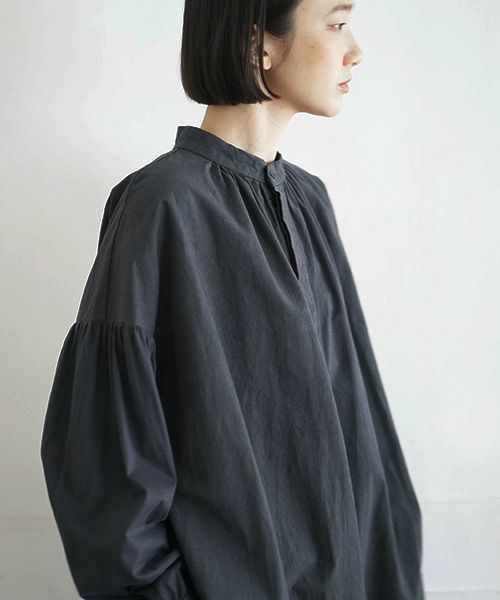 Mochi / home&miles.モチ / ホーム＆マイルズ.smock one piece [charcoal grey]