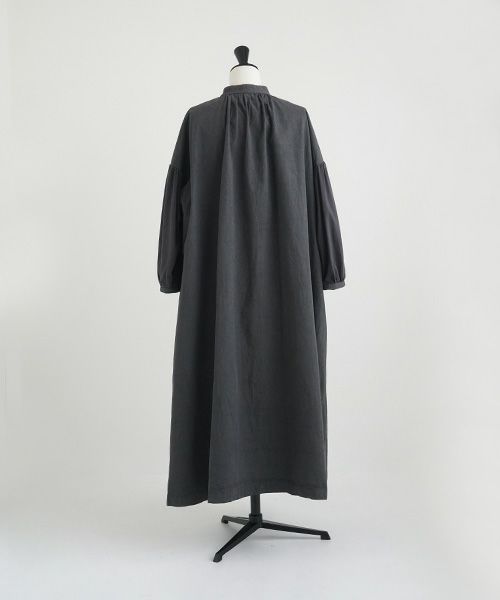 Mochi / home&miles.モチ / ホーム＆マイルズ.smock one piece [charcoal grey]