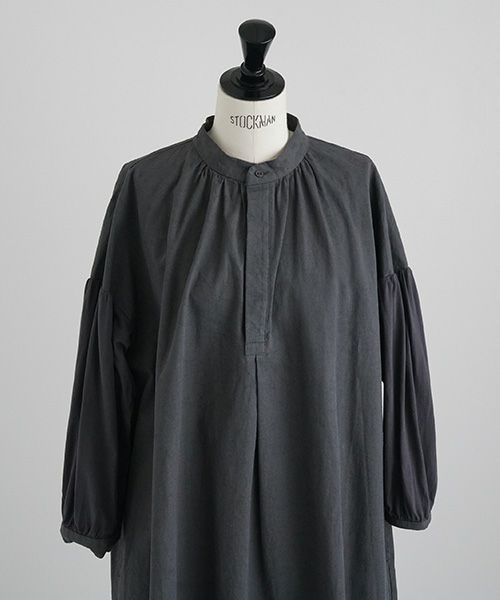 Mochi / home&miles.モチ / ホーム＆マイルズ.smock one piece [charcoal grey]