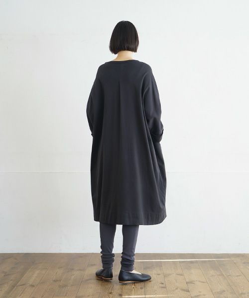 Mochi / home&miles.モチ / ホーム＆マイルズ.dolman one piece [charcoal grey]
