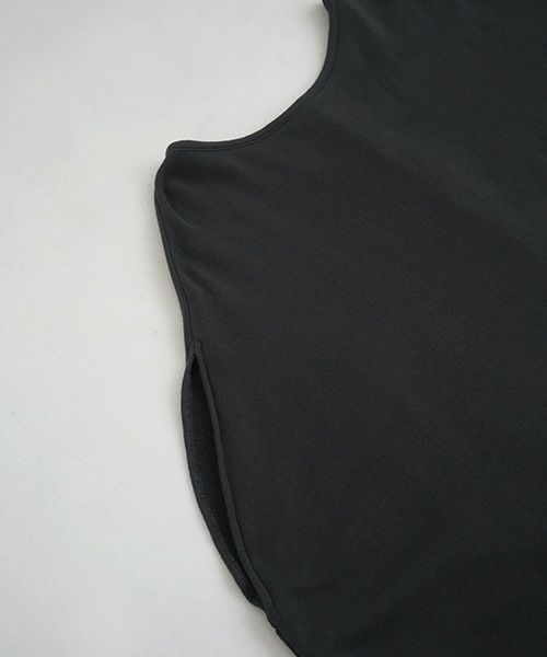 Mochi / home&miles.モチ / ホーム＆マイルズ.cocoon vest [charcoal grey]