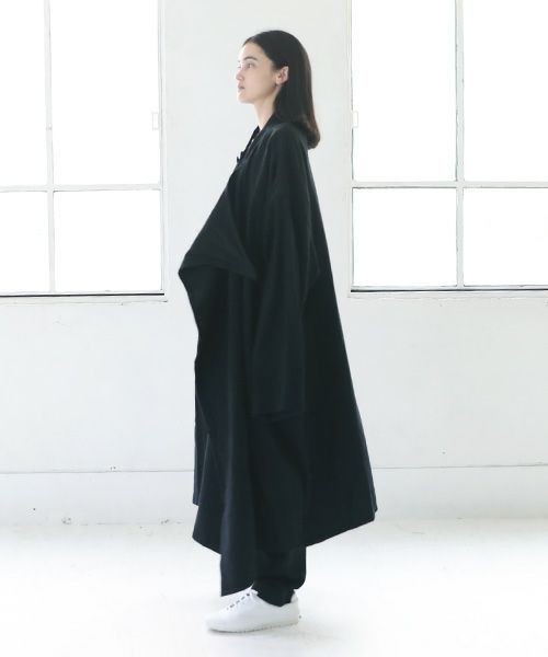 Edwina Hoerl.エドウィナホール.PILGERMANTEL[04/EH42C-01/black]_