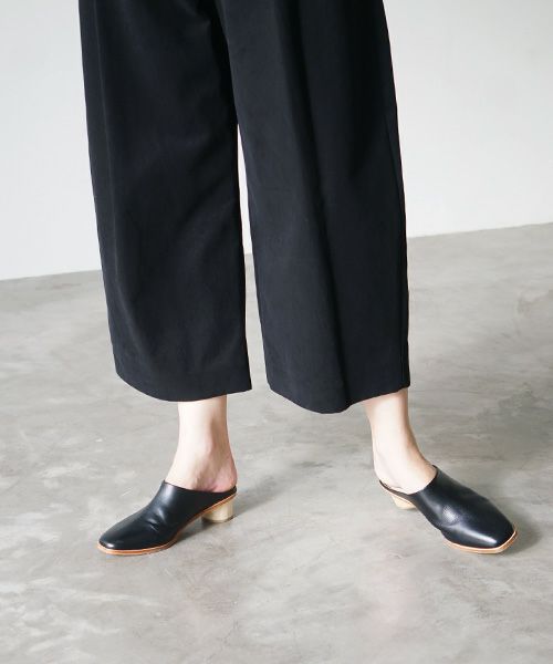 STUDIONICHOLSON スタジオニコルソン.PEACHED COTTON TWILL VOLUME PLEAT PANTS [SNW-145 / BLACK]