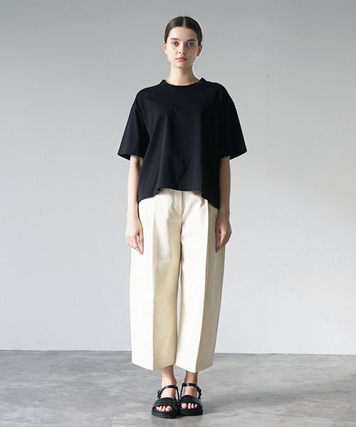 STUDIONICHOLSON スタジオニコルソン.PEACHED COTTON TWILL VOLUME PLEAT PANTS [SNW-145 / CREAM]