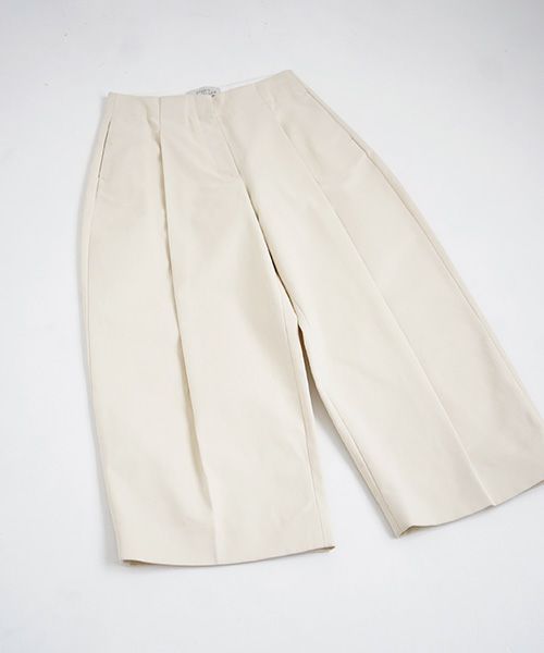 STUDIONICHOLSON スタジオニコルソン.PEACHED COTTON TWILL VOLUME PLEAT PANTS [SNW-145 / CREAM]