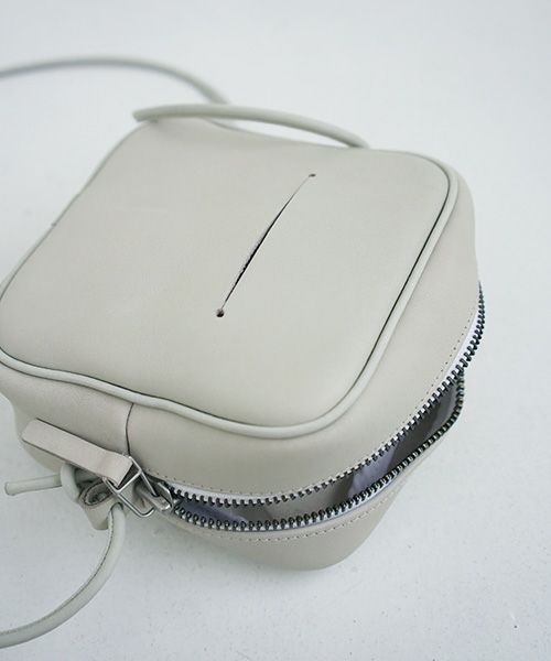 macromauro マクロマウロ.NO LETTER BAG SQUARE S [GREY]_