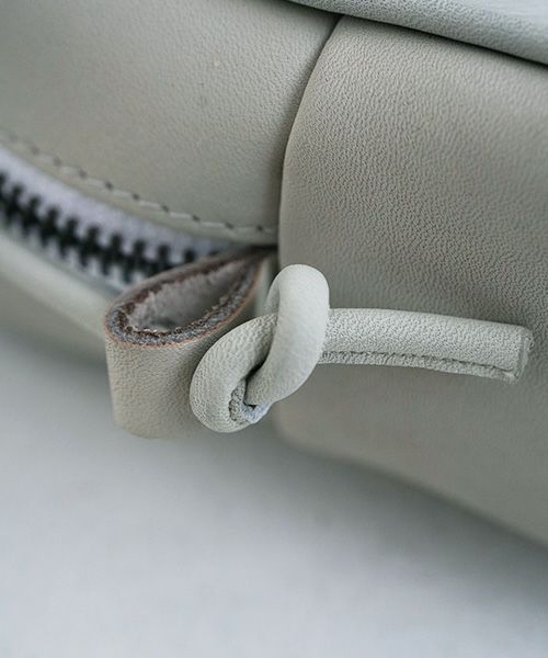 macromauro マクロマウロ.NO LETTER BAG SQUARE S [GREY]_