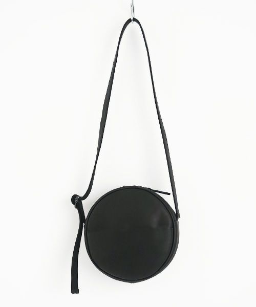 macromauro マクロマウロ.NO LETTER BAG CIRCLE M [BLACK]_