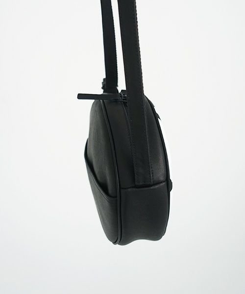 macromauro マクロマウロ.NO LETTER BAG CIRCLE M [BLACK]_