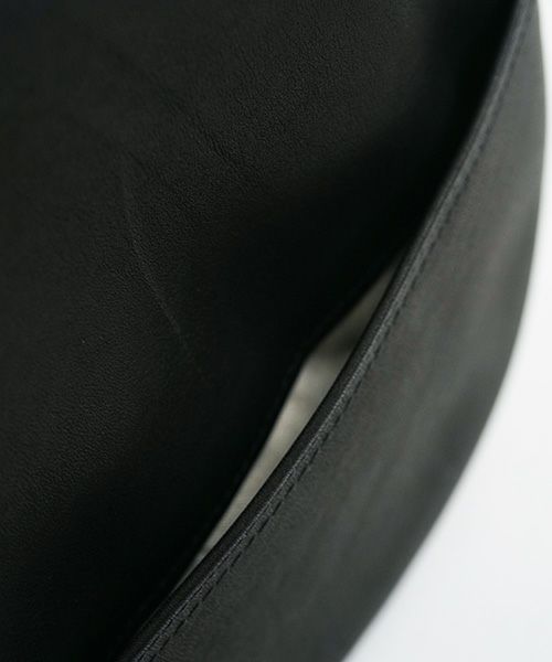 macromauro マクロマウロ.NO LETTER BAG CIRCLE M [BLACK]_