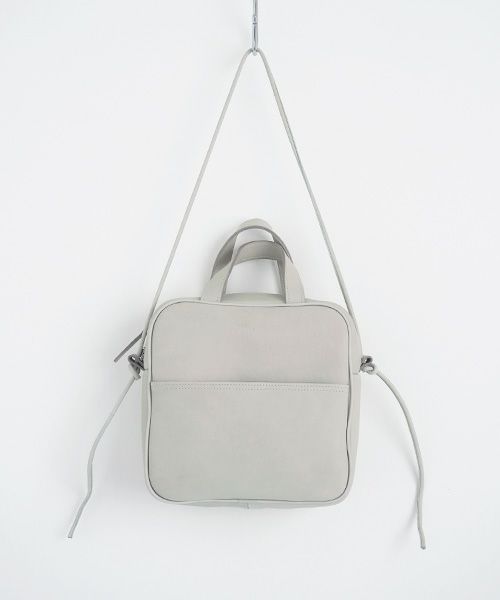 macromauro マクロマウロ.NO LETTER BAG SQUARE M [GREY]